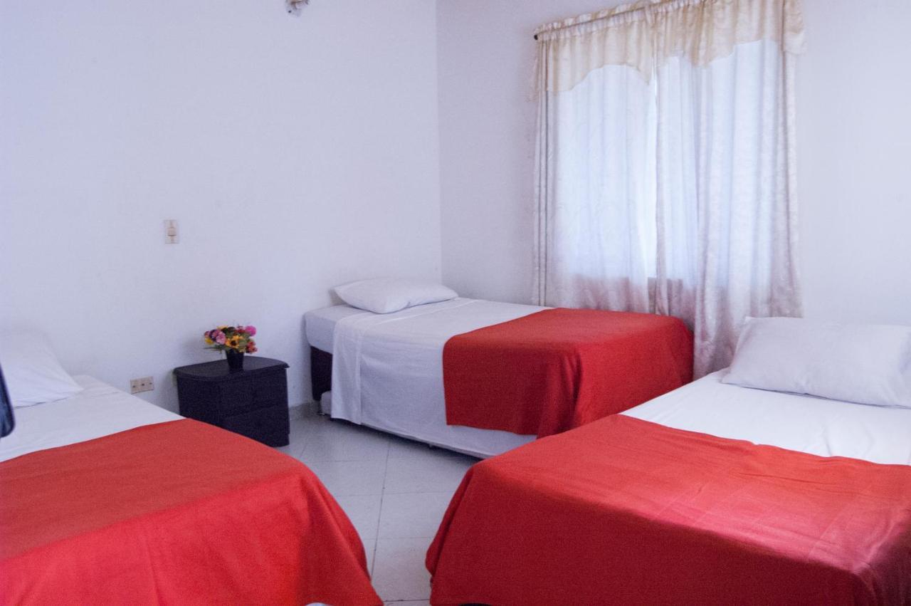 מדיין Hotel Recuerdos Del Estadio מראה חיצוני תמונה